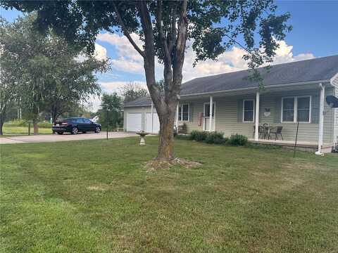 102 W Fairway Avenue, Owensville, MO 65066