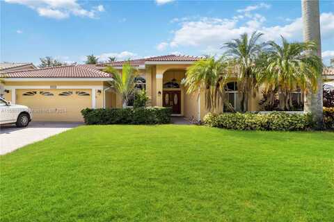 649 NW 110th Ave, Plantation, FL 33324