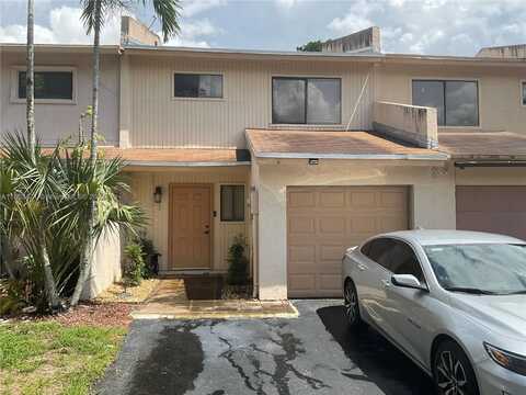 4273 N 76th Ave, Davie, FL 33024