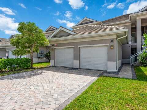 238 INDIES DRIVE E, Naples, FL 34114