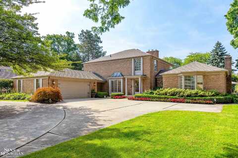 43 Fordcroft, Grosse Pointe Shores, MI 48236