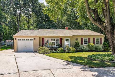 16 Eisenhower Court, Matawan, NJ 07747