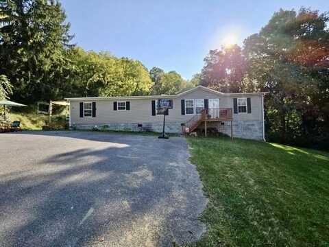 266 Dillow Road, BLUEFIELD, WV 24701