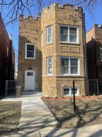 7820 S Champlain Avenue, Chicago, IL 60619