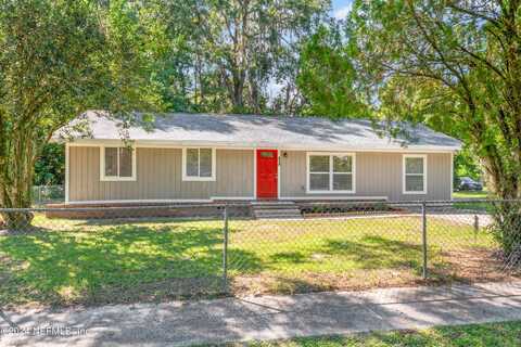 610 S 9TH Street, Macclenny, FL 32063