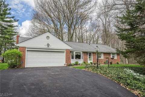 223 Cranberry Trail, Sagamore Hills, OH 44067