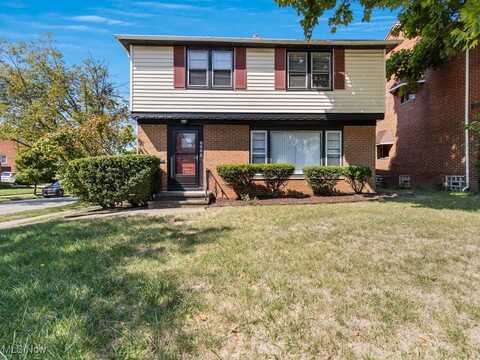 2348 Saybrook Road, University Heights, OH 44118