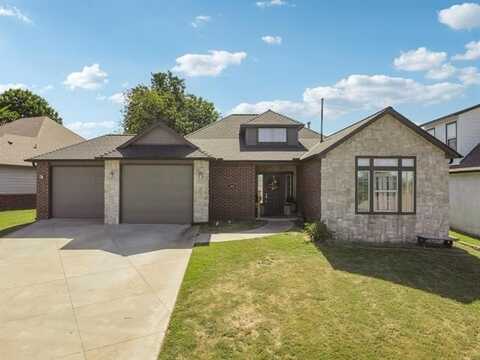 4027 S Rolling Oaks Drive, Tulsa, OK 74107