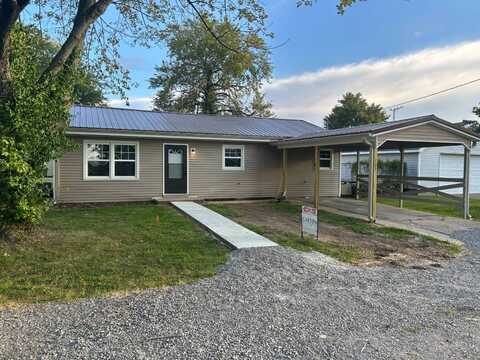 103 Berry Street, Cisne, IL 62823