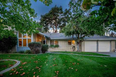 2235 Camas Ave, Richland, WA 99354