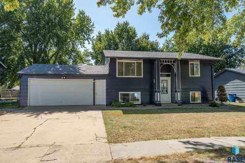 4417 W Mesa Pass, Sioux Falls, SD 57106