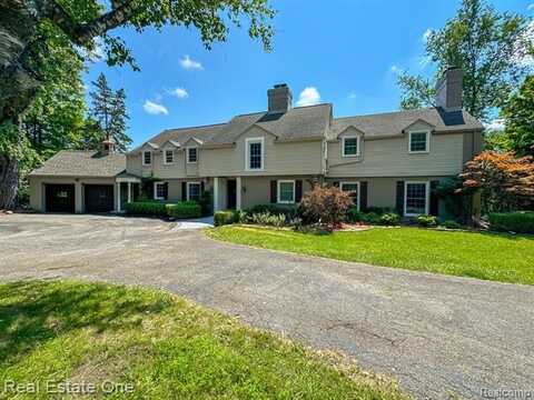 30600 LAHSER Road, Beverly Hills, MI 48025