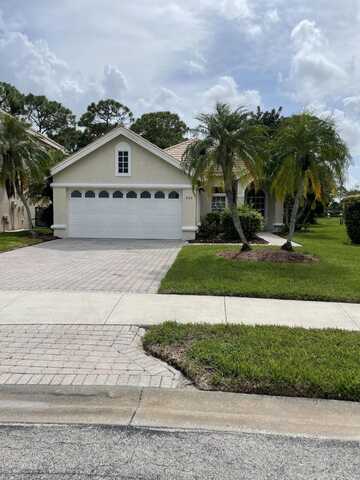 565 SW New Castle Cove, Port Saint Lucie, FL 34986