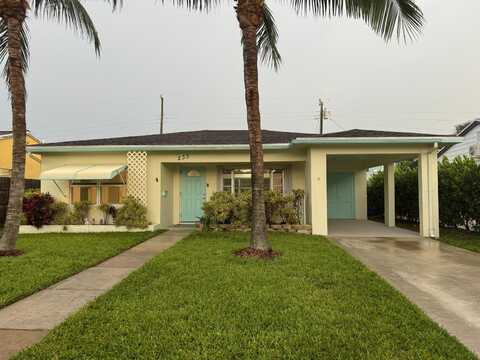 233 E 24th Street, Riviera Beach, FL 33404