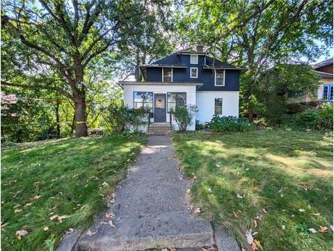 2246 Commonwealth Avenue, Saint Paul, MN 55108