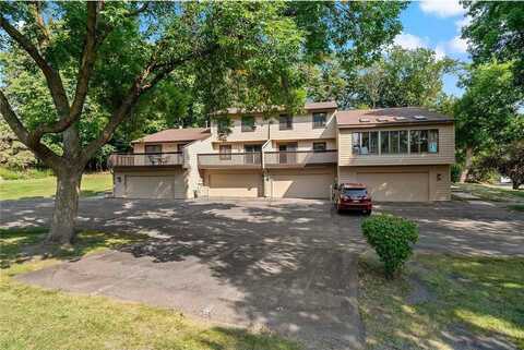 421 W Eagle Lake Drive, Maple Grove, MN 55369