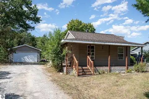 3168 Piper Road, Alpena, MI 49707