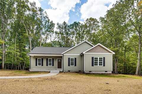 413 Westwood Drive, Seagrove, NC 27341