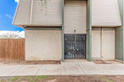 5921 W GOLDEN Lane, Glendale, AZ 85302