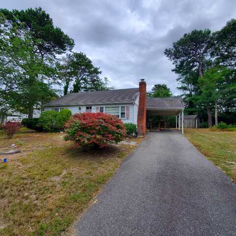 62 Teal Circle, West Dennis, MA 02670