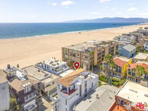 14 Spinnaker St, Marina Del Rey, CA 90292