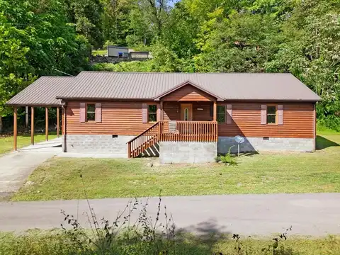 538 Sugar Ridge, Hazard, KY 41701