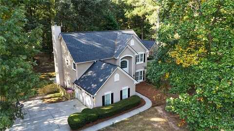 6815 Fairgreen Drive, Suwanee, GA 30024