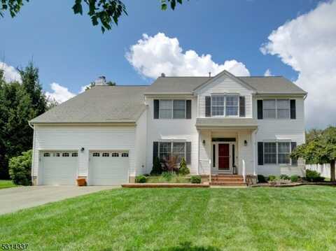 17 Cooper Dr, Roxbury Township, NJ 07852