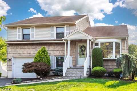 39 Donna Ct, Nutley, NJ 07110