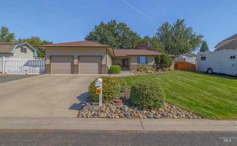 3527 8th St C, Lewiston, ID 83501