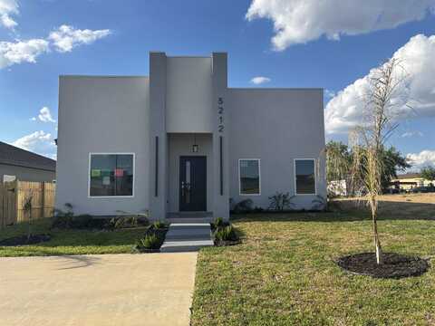 5212 Plasencia Ln., LAREDO, TX 78046