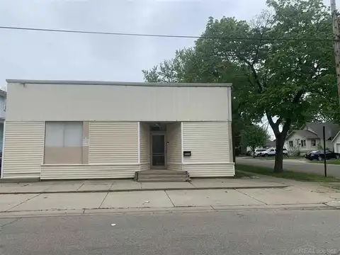 1203 Varney, Port Huron, MI 48060