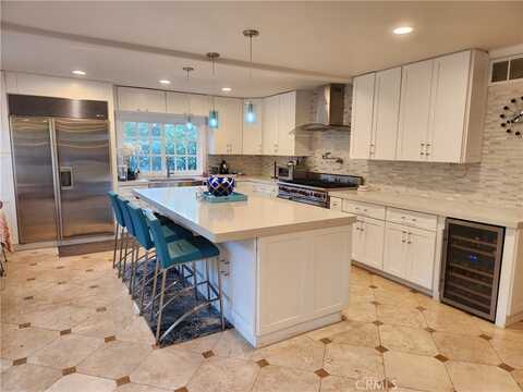 6424 E Via Arboles, Anaheim Hills, CA 92807