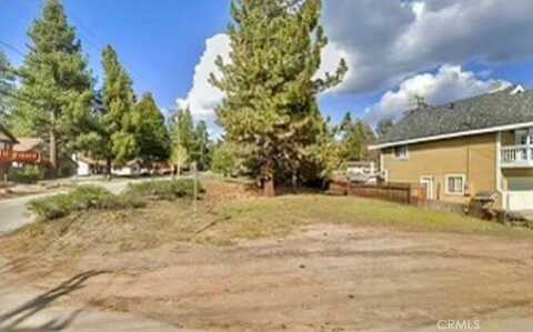 43142 Moonridge Road, Big Bear Lake, CA 92315