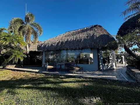 496 NW Boundary Drive, Port Saint Lucie, FL 34986