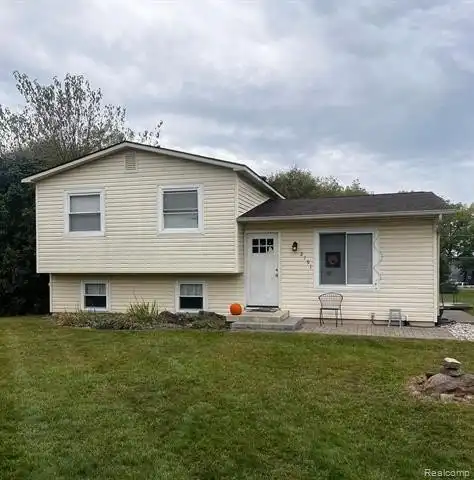 2191 STONESTHROW Drive, Lapeer, MI 48446