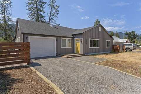 47570 SCHOOL ST, Oakridge, OR 97463