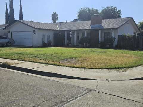 1809 S Pride Street, Visalia, CA 93277