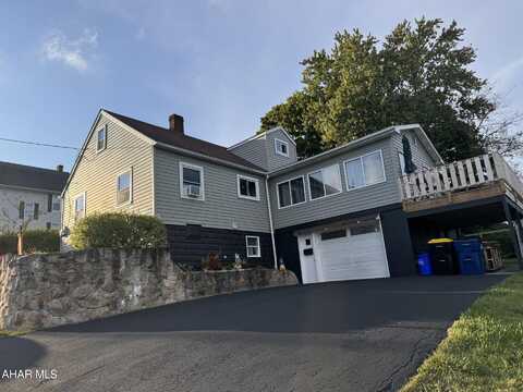 609 E Ogle Street, Ebensburg, PA 15931