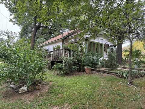 3470 Goff Ridge RD, Pineville, MO 64856