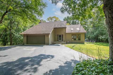 4218 Wilson Road, Woodstock, IL 60098