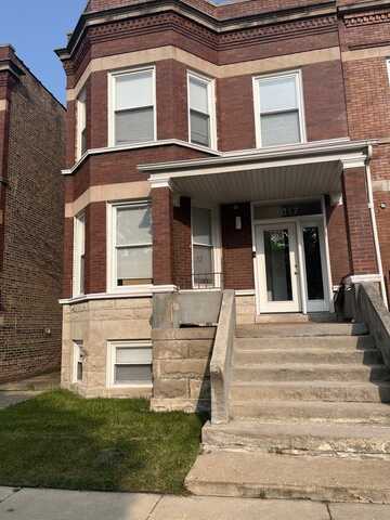 7017 S. Eberhart Avenue, Chicago, IL 60637