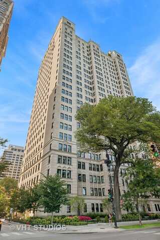 1500 N. Lake Shore Drive, Chicago, IL 60610