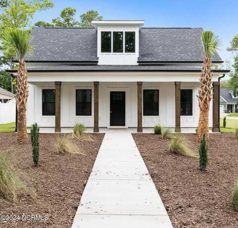 9104 Devaun Park Boulevard, Calabash, NC 28467