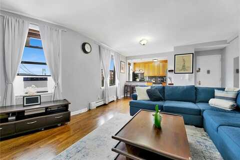 9524 Fort Hamilton Parkway, Brooklyn, NY 11209