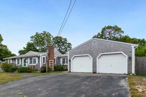 7 Cutter Lane, West Yarmouth, MA 02673