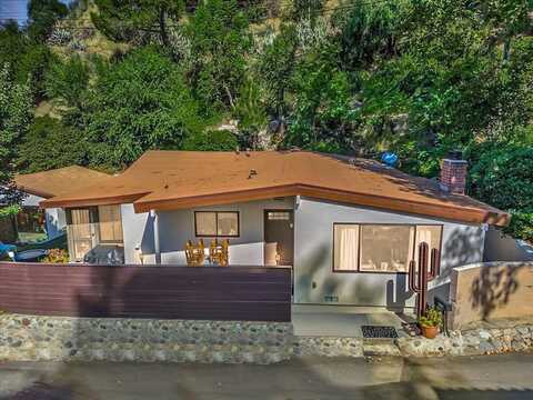 925 Country Club Drive, Burbank, CA 91501