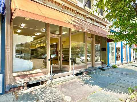 249 Main Street, Saugerties, NY 12477