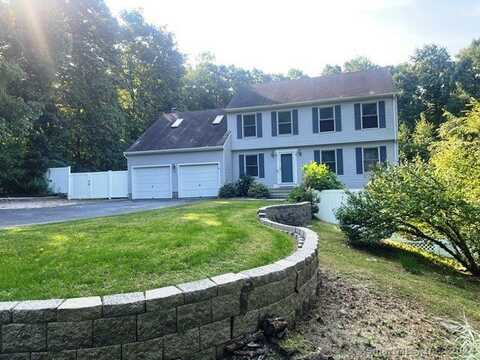 21 Whippoorwill Drive, Ledyard, CT 06335