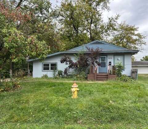 703 McKinley Avenue, Ottumwa, IA 52501